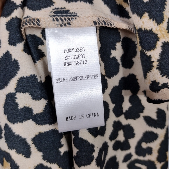Doe & Rae Leopard Print Button Up Blouse - Picture 6 of 7